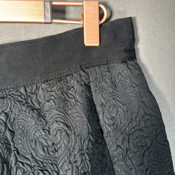 Wilfred black jacquard skirt, size 6, silver back zip, from Netflix series - Picture 5 of 5